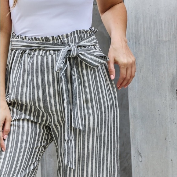 Paperbag Waist Striped Culotte Pants - Picture 5 of 10